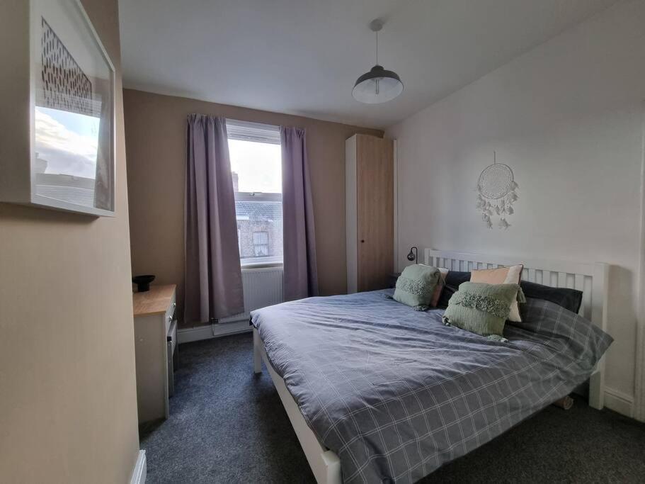 Home From Home Liverpool - Entire Home Экстерьер фото